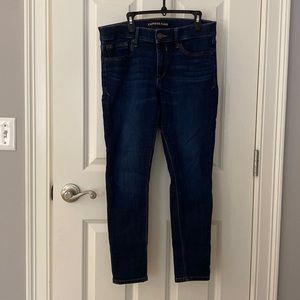 Express legging mid rise jeans. Size 8 short.